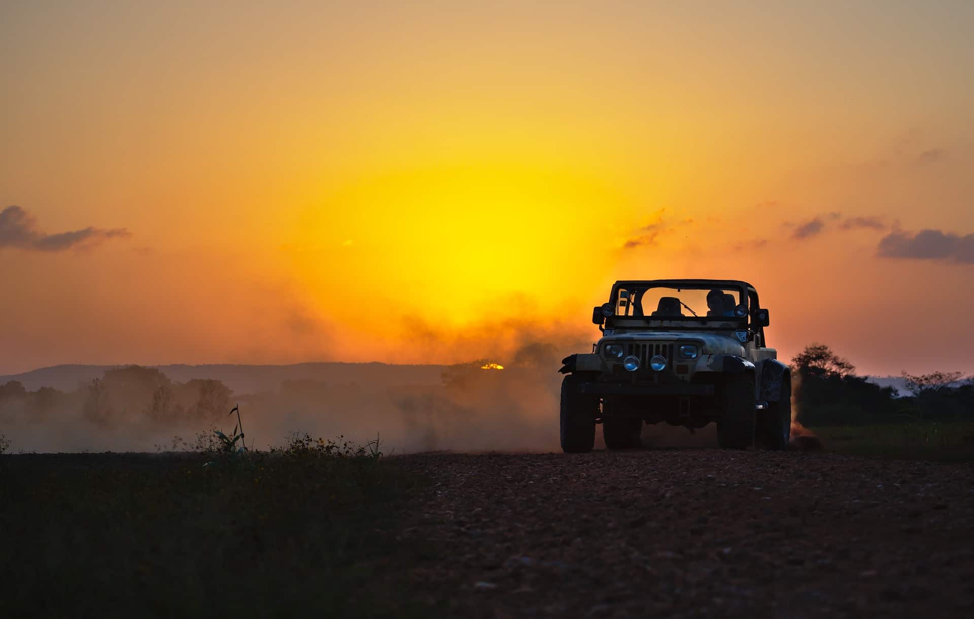 Jeep off roading Utah desert trail